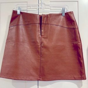Faux leather mini skirt